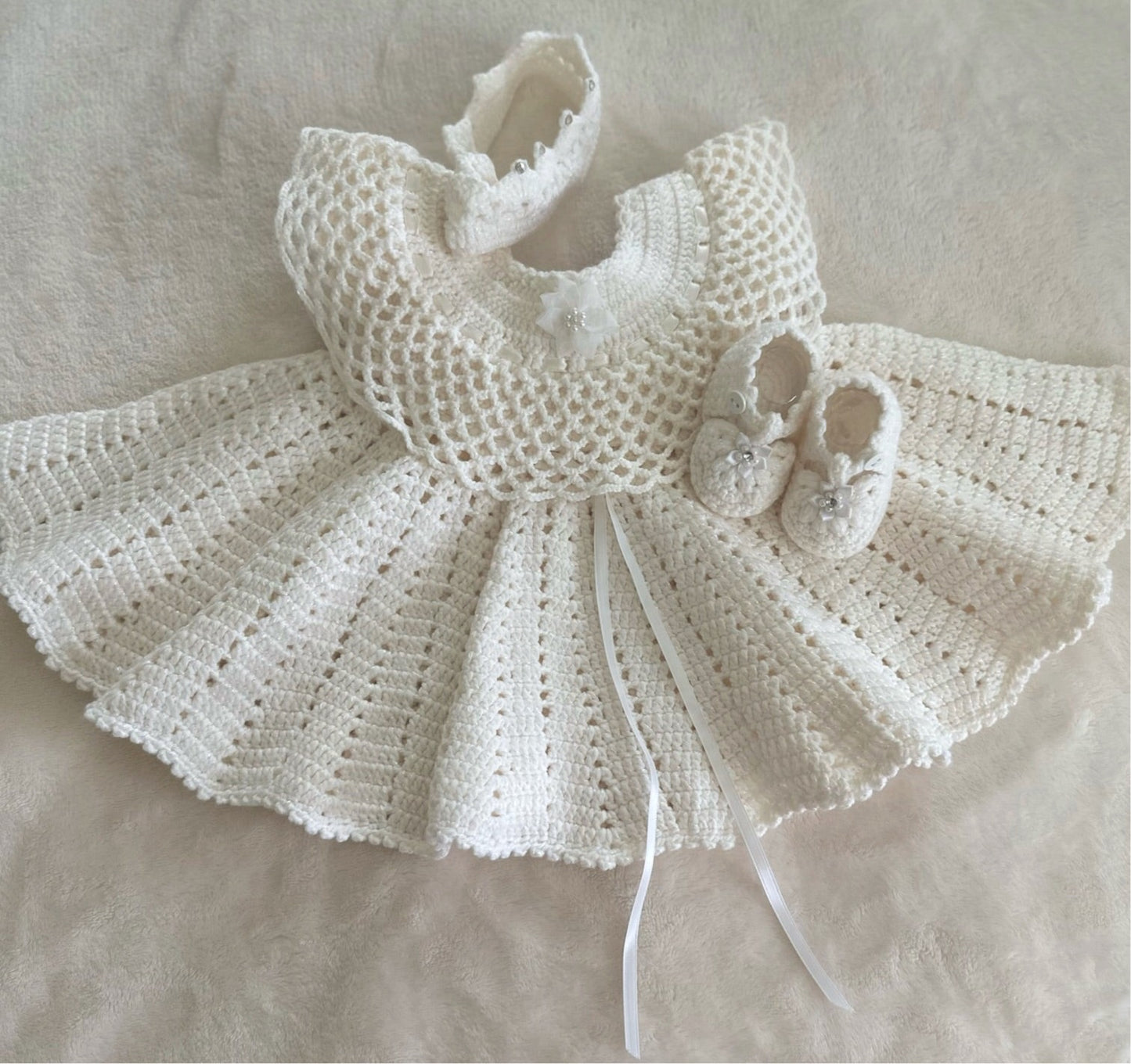 Snowy White Baby Set